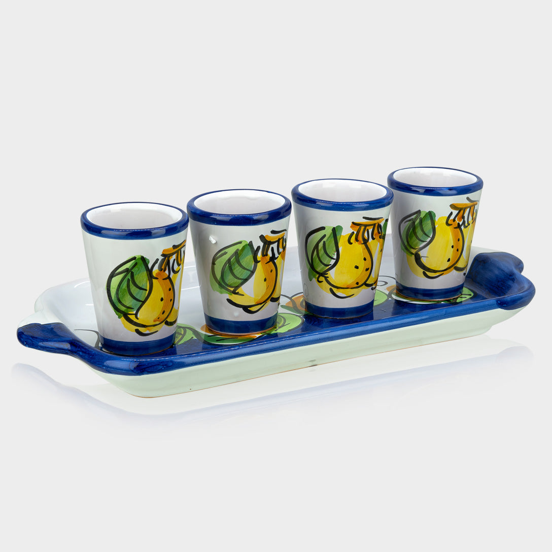 Verres en céramique Limoncello et plateau en céramique peints à la main, ensemble de 4 : ensemble de verres artisanaux Limoncello